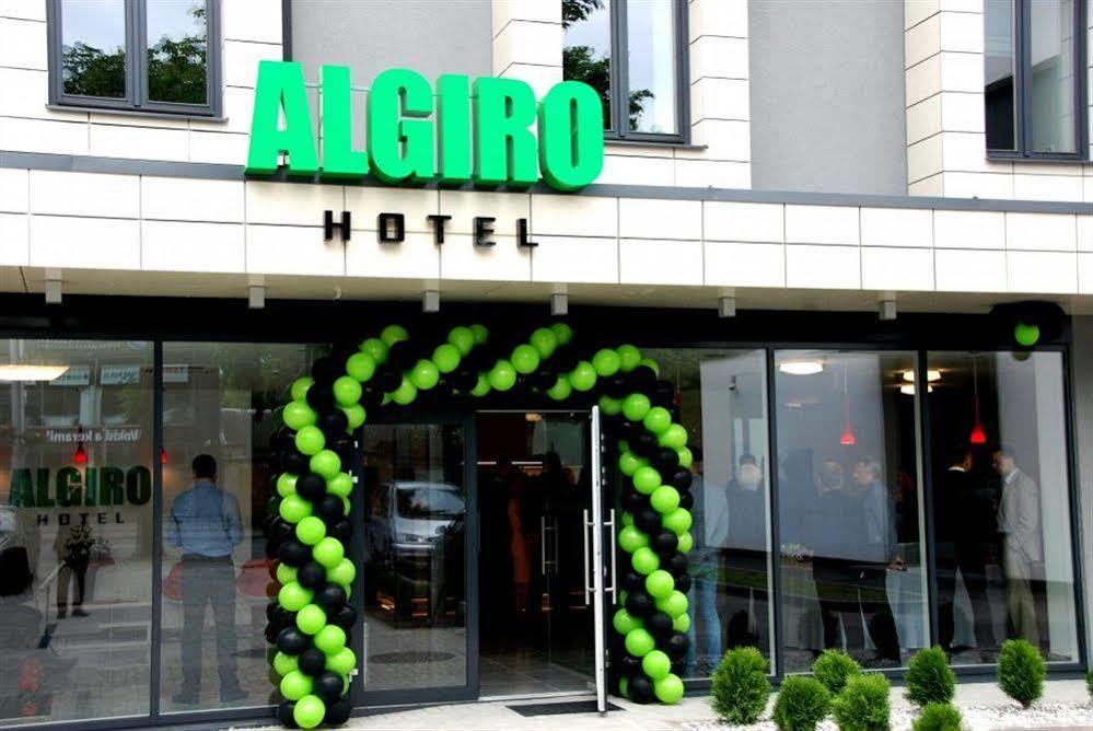 Algiro Hotel Kaunas Buitenkant foto